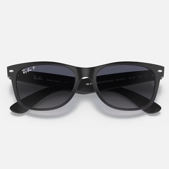 NWOT Rayban New Wayfarer Classic Polarized Matte Black Frame/Blue Grey Lenses - Picture 5 of 14